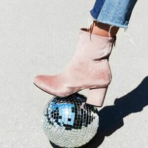 Free people Cecile velvet boot size 39 8-8.5 women’s
